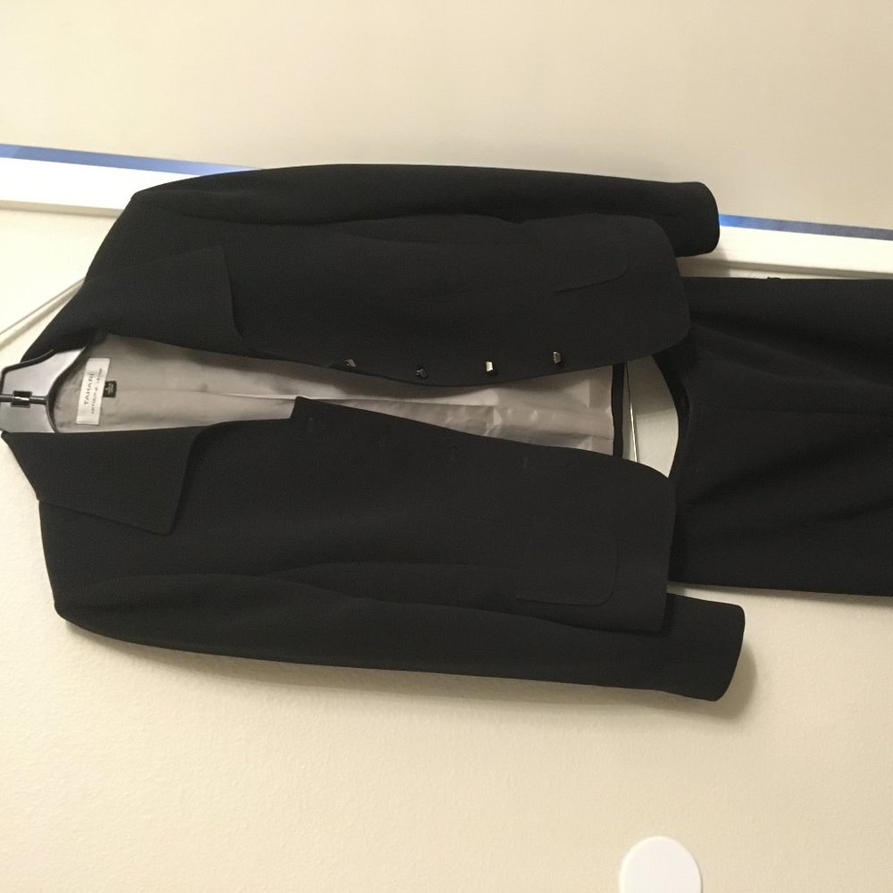 Tahari Suit (black)